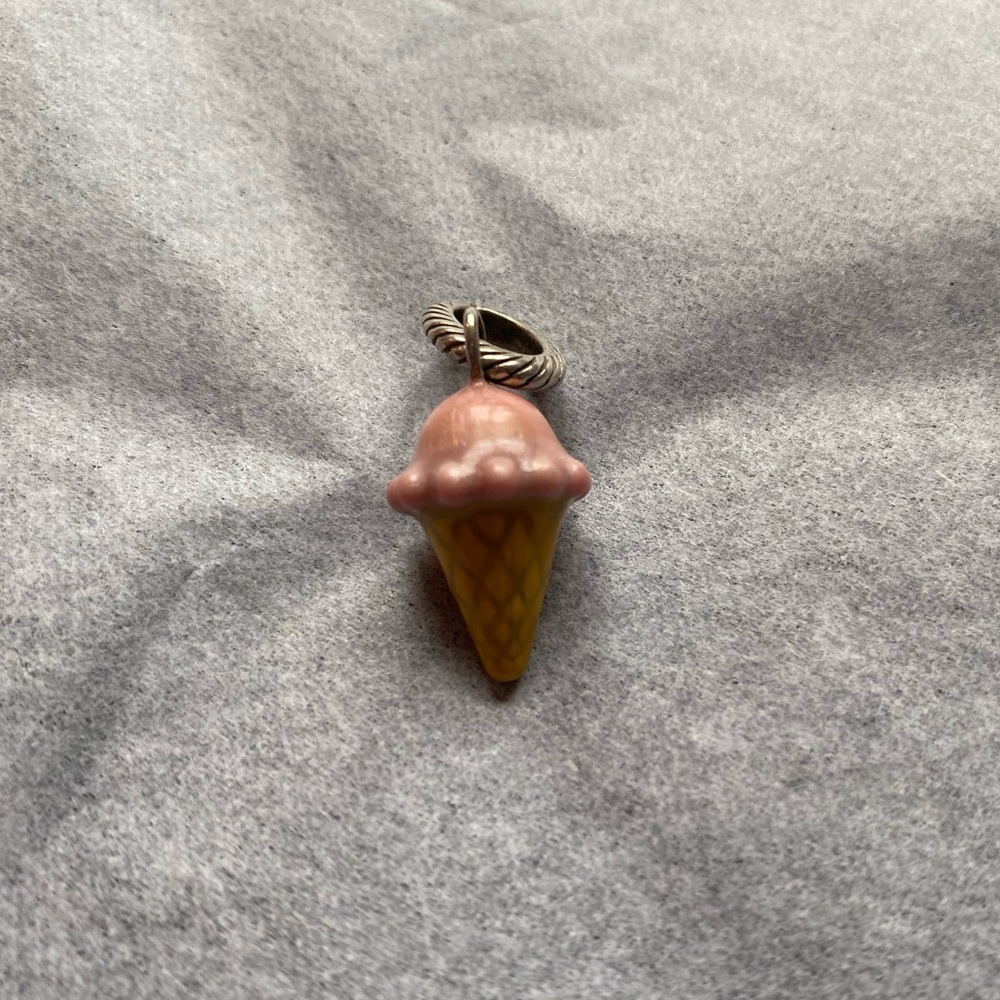BRIGHTON ICE CREAM CHARM
